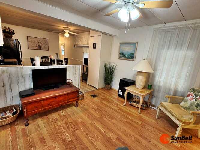 Listing Photo 6