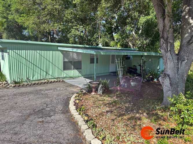 Listing Photo 12