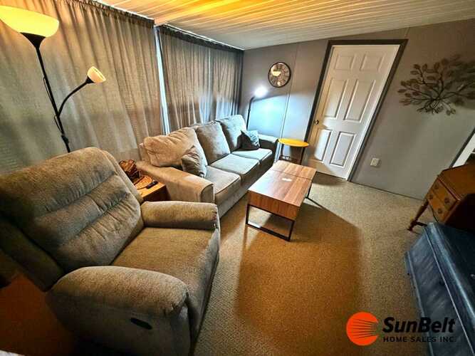 Listing Photo 8