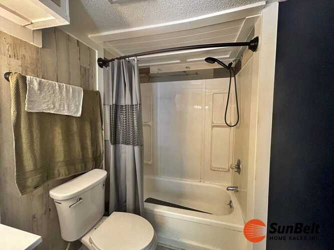 Listing Photo 16