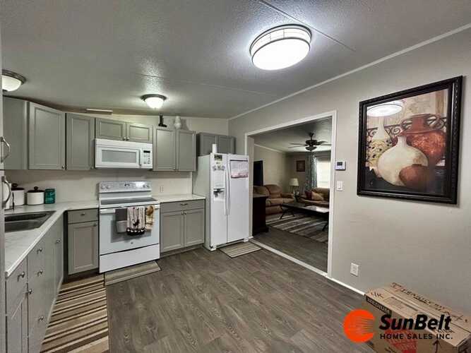Listing Photo 4