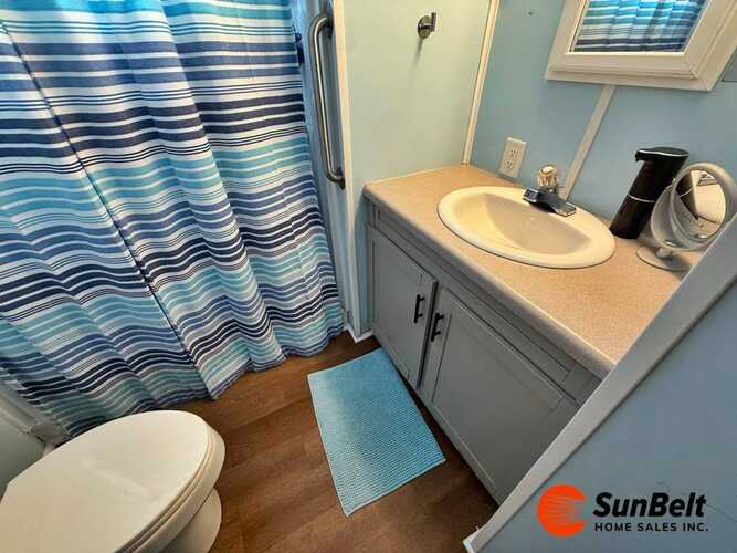 Listing Photo 11