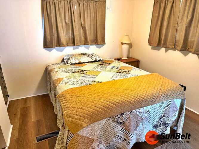 Listing Photo 12