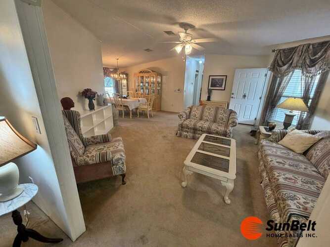 Listing Photo 11