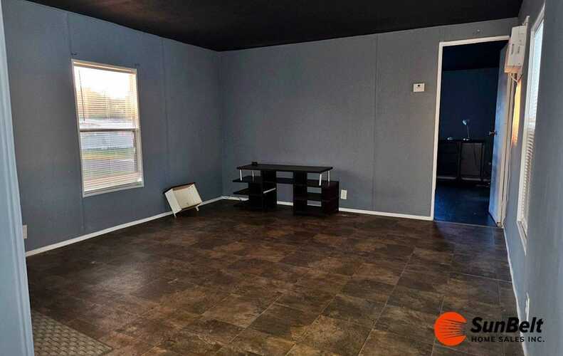 Listing Photo 8