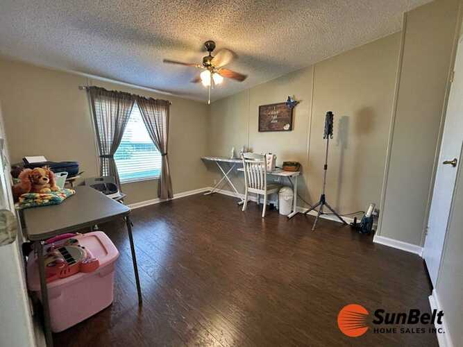 Listing Photo 34