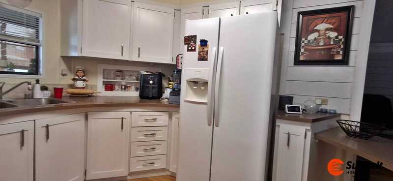 Listing Photo 10