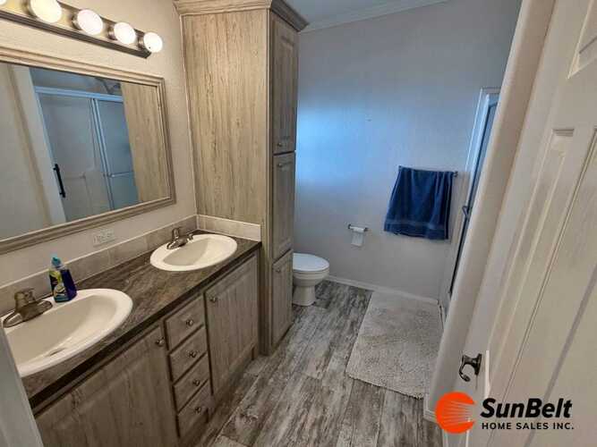 Listing Photo 16