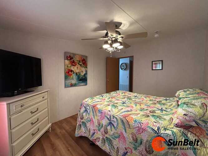 Listing Photo 35