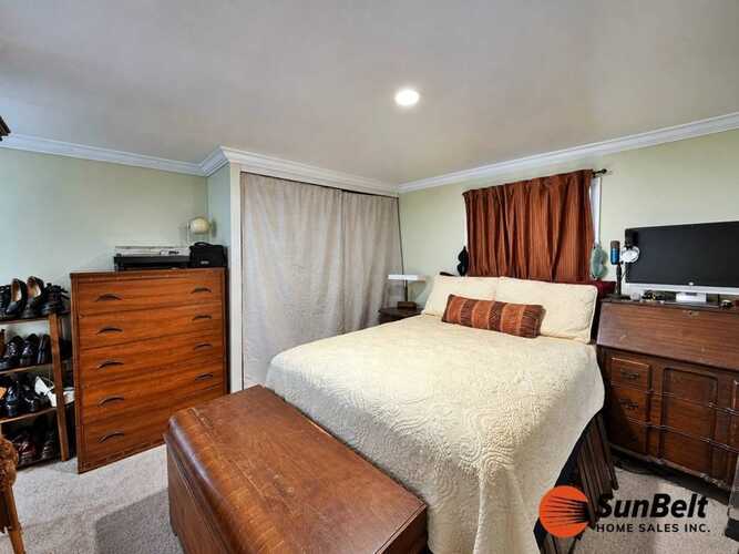 Listing Photo 8