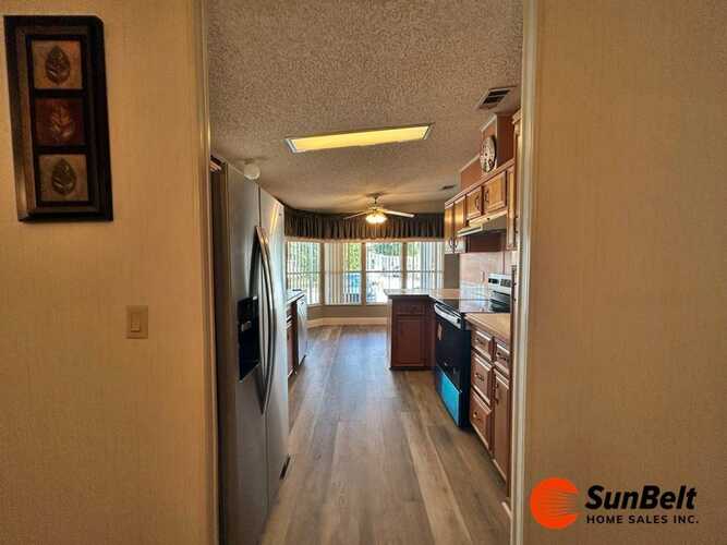Listing Photo 16
