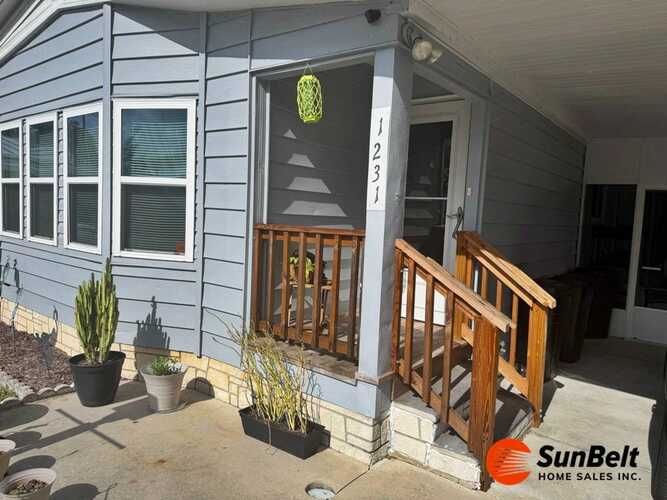Listing Photo 4