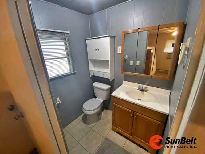 Listing Photo 12