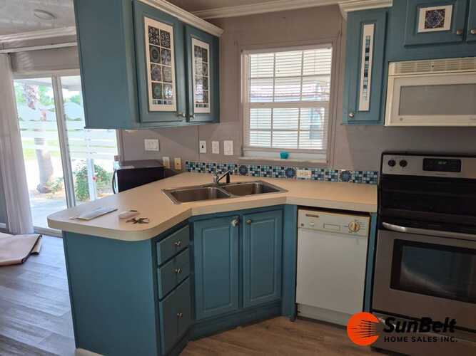 Listing Photo 9