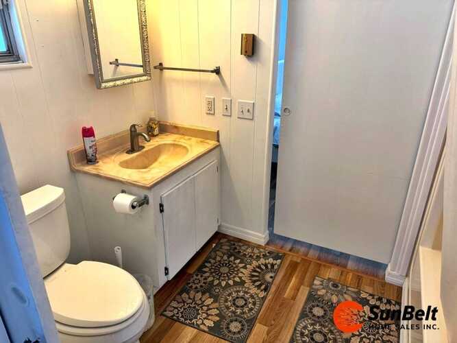 Listing Photo 12