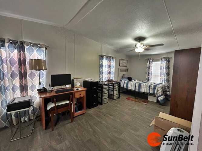 Listing Photo 7