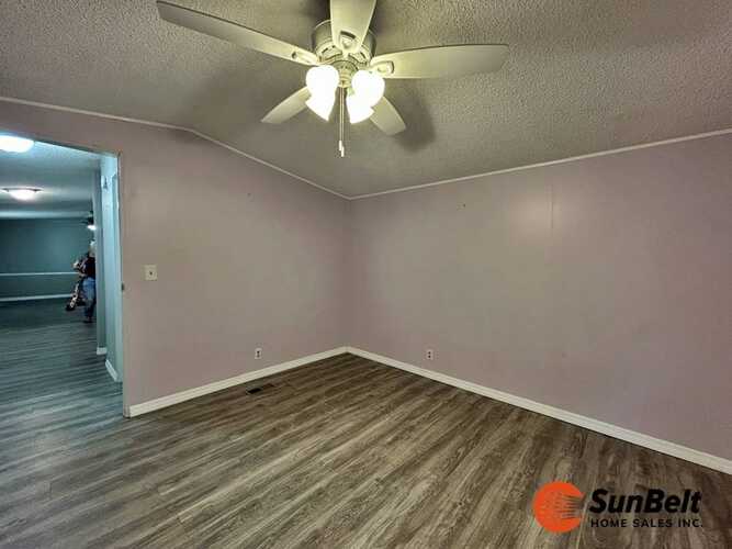 Listing Photo 24