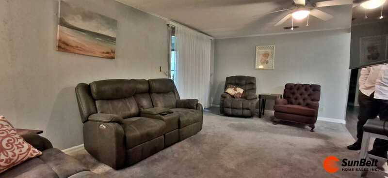 Listing Photo 10