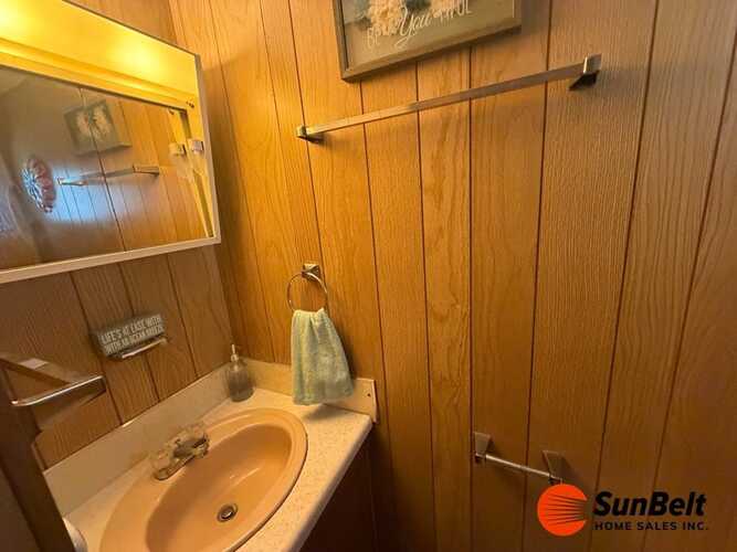 Listing Photo 11