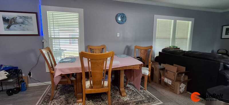 Listing Photo 10