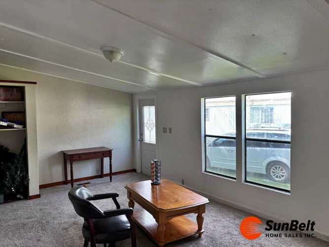 Listing Photo 7