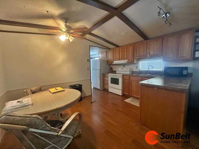 Listing Photo 13