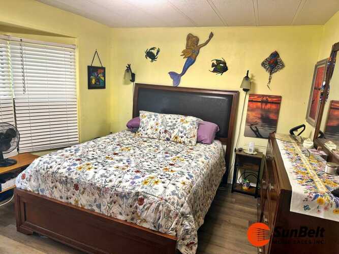 Listing Photo 9
