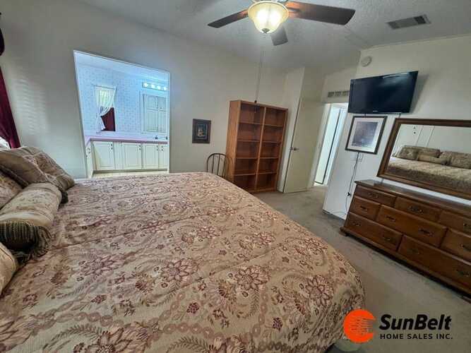 Listing Photo 17