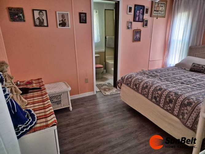 Listing Photo 10