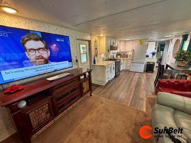 Listing Photo 8