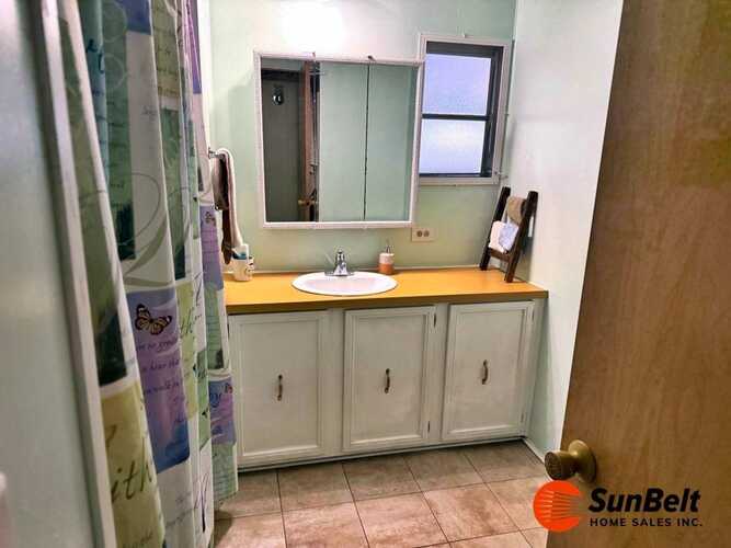 Listing Photo 16