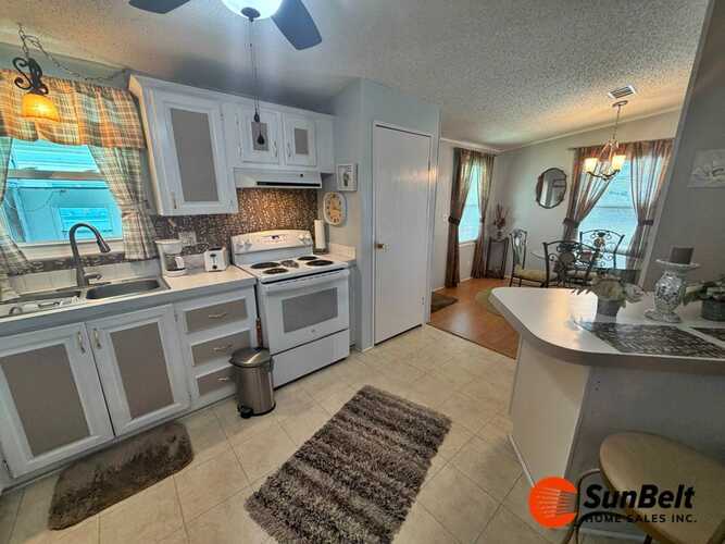 Listing Photo 8