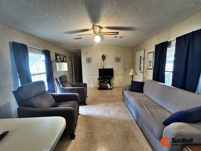 Listing Photo 14