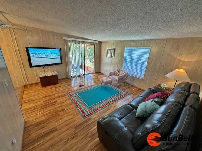 Listing Photo 9
