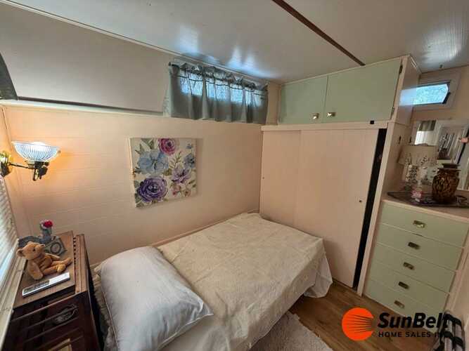 Listing Photo 16