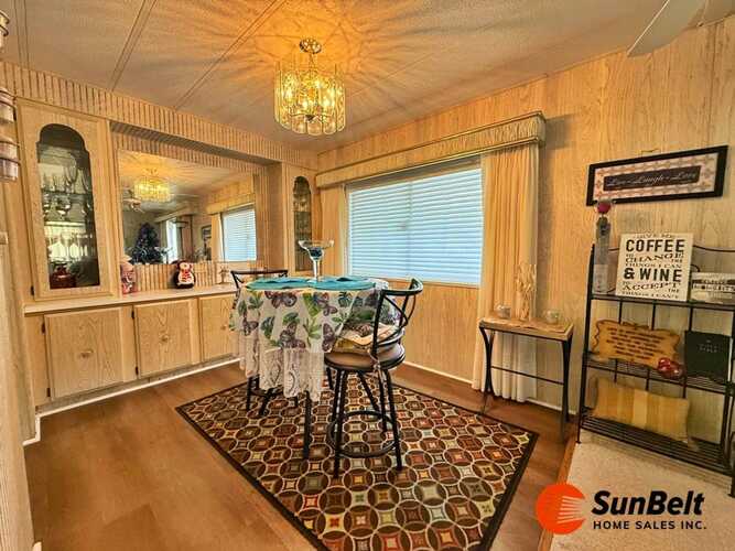 Listing Photo 8