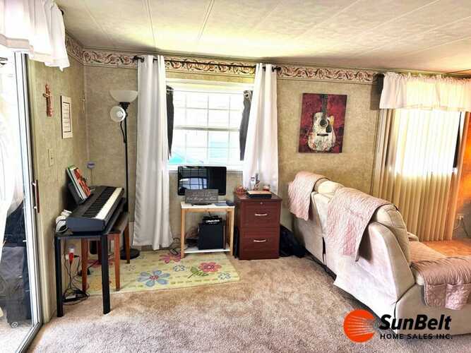 Listing Photo 9