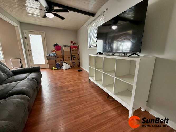 Listing Photo 6
