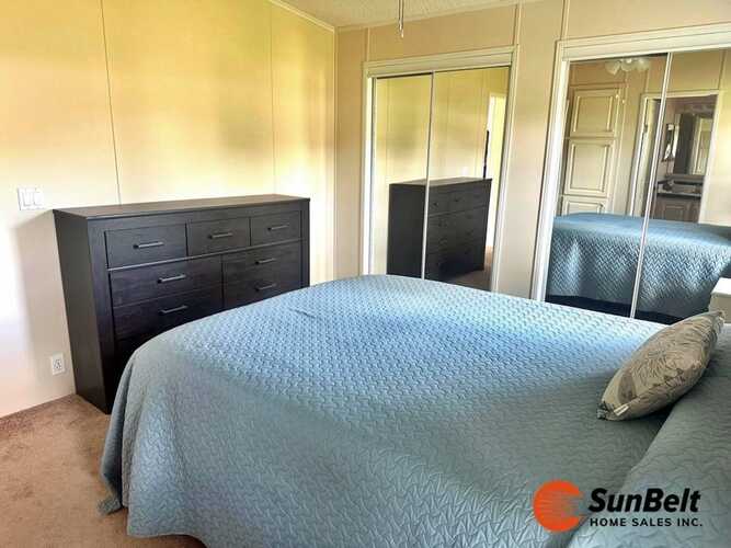 Listing Photo 11