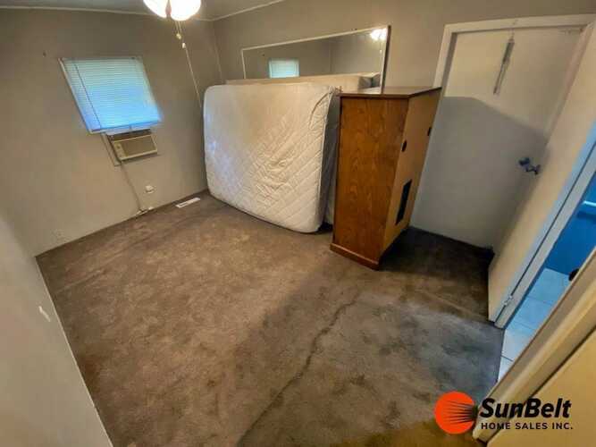 Listing Photo 10
