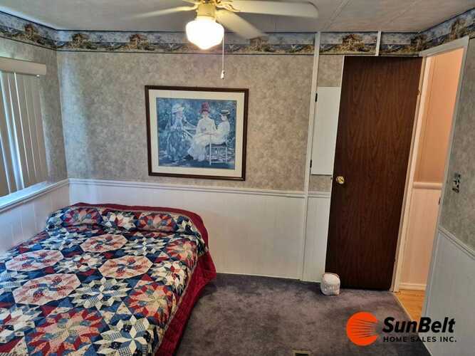 Listing Photo 15