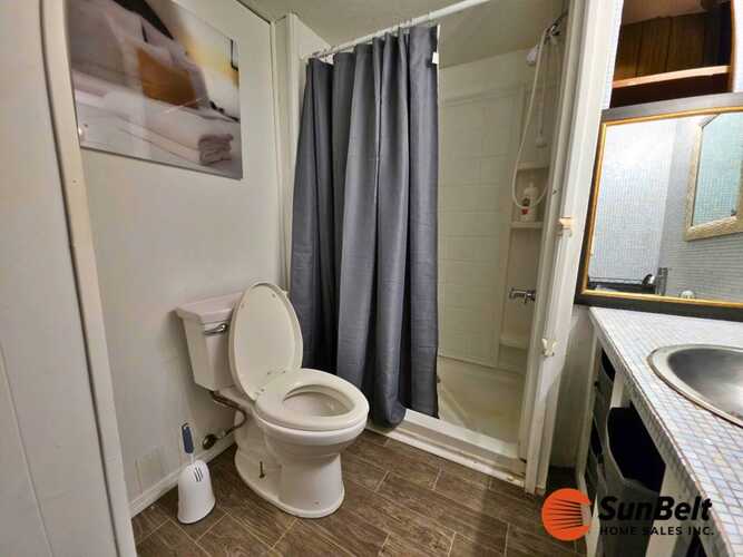 Listing Photo 8