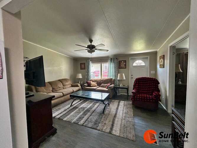 Listing Photo 8