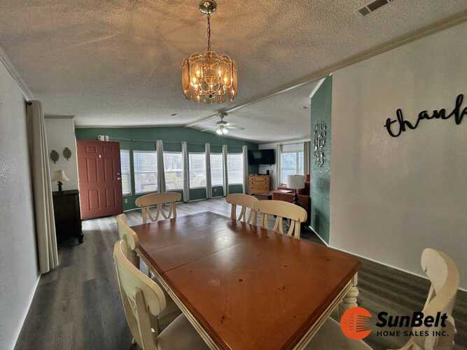 Listing Photo 8