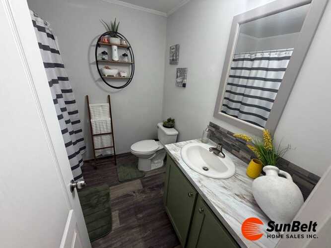 Listing Photo 12