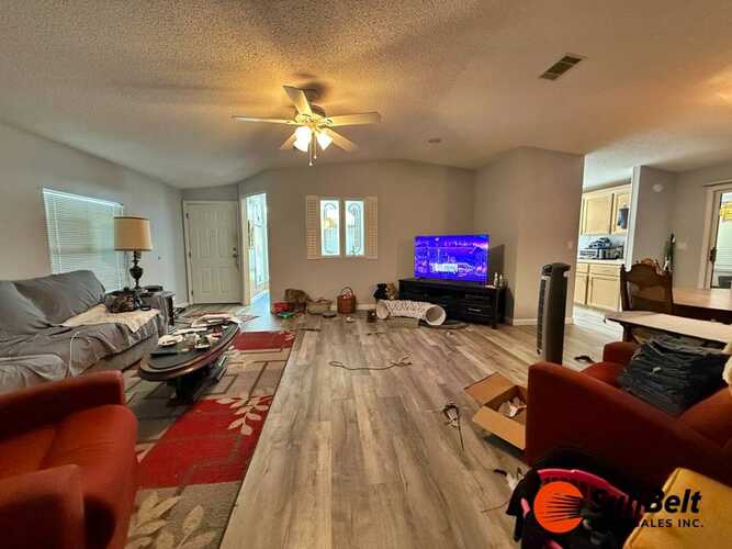 Listing Photo 10