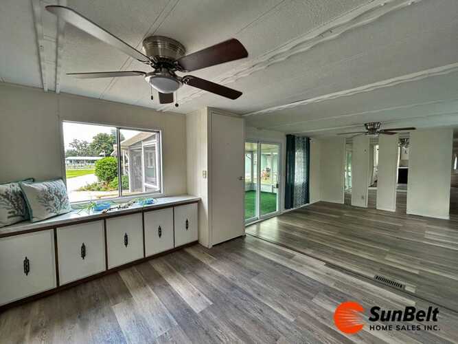 Listing Photo 12