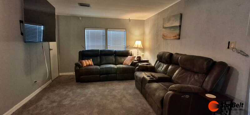 Listing Photo 9