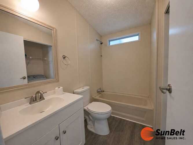 Listing Photo 11