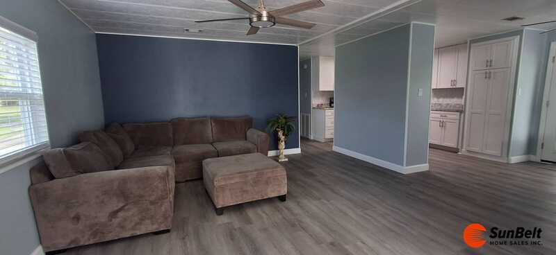 Listing Photo 11
